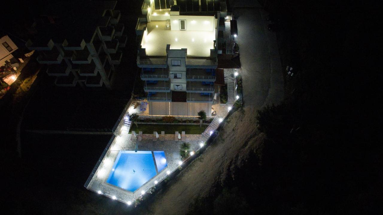 דרמי Perivolos Apartments מראה חיצוני תמונה