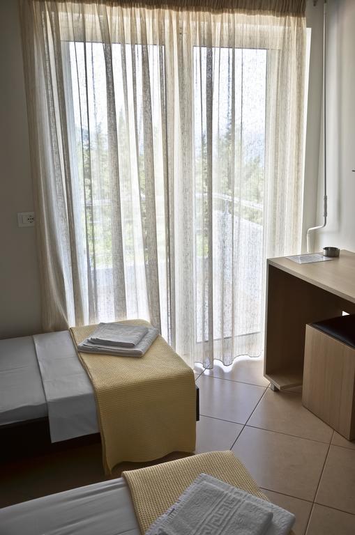 דרמי Perivolos Apartments חדר תמונה