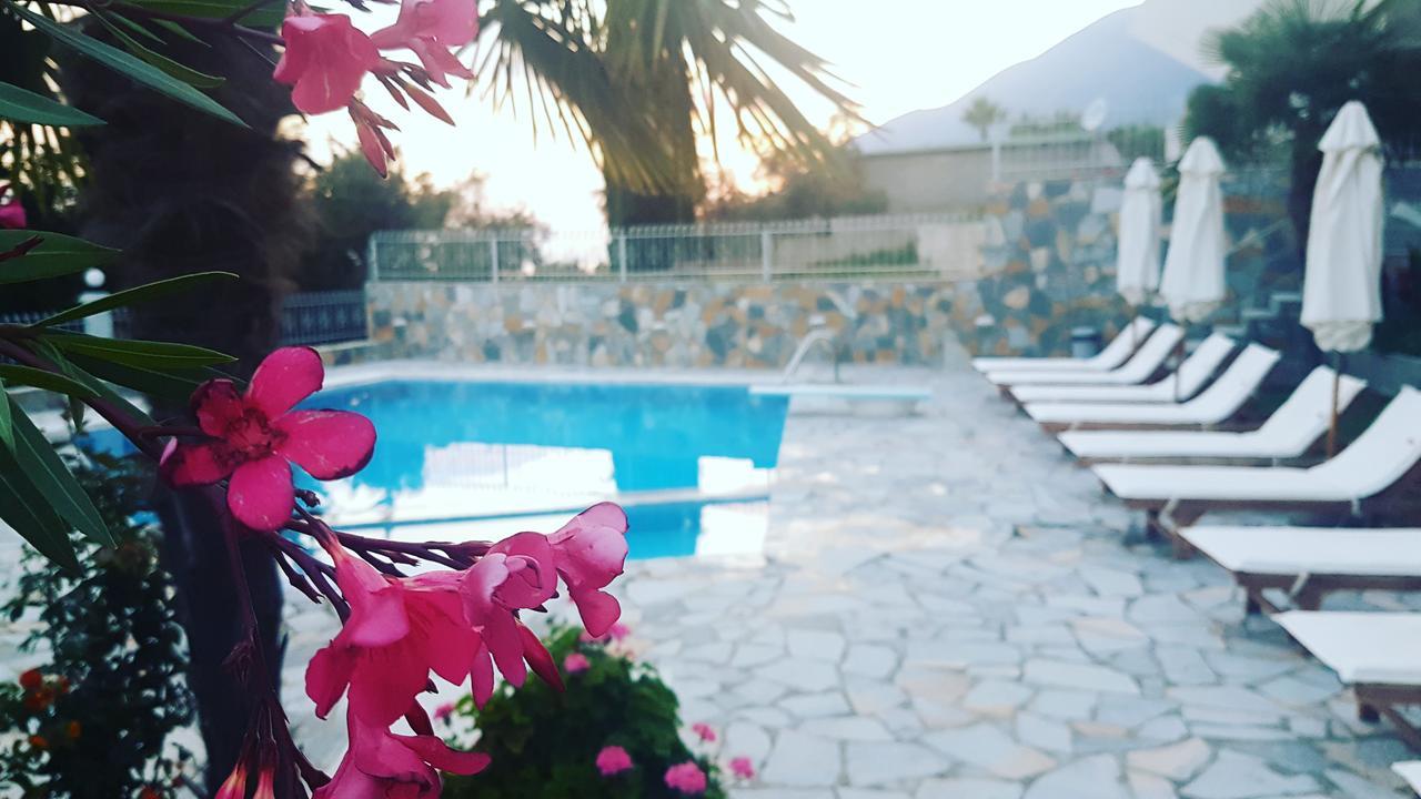 דרמי Perivolos Apartments מראה חיצוני תמונה